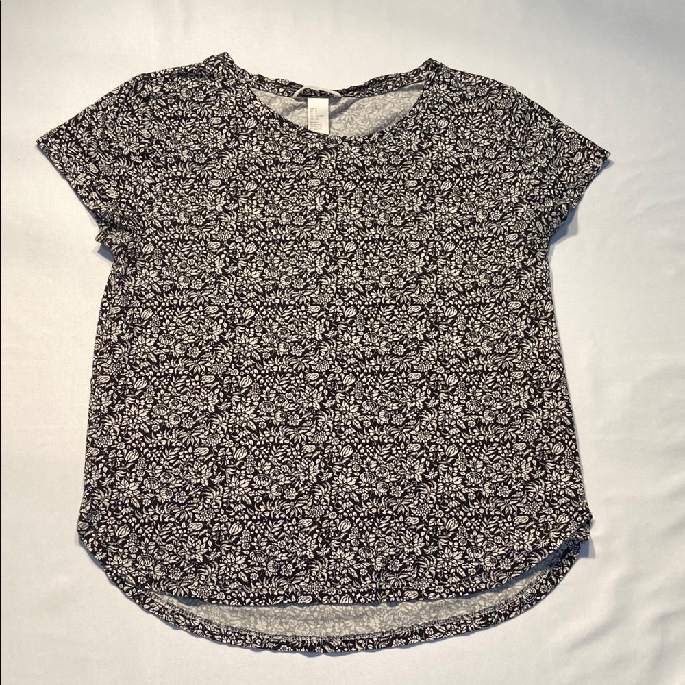 Women’s H&M Shirt